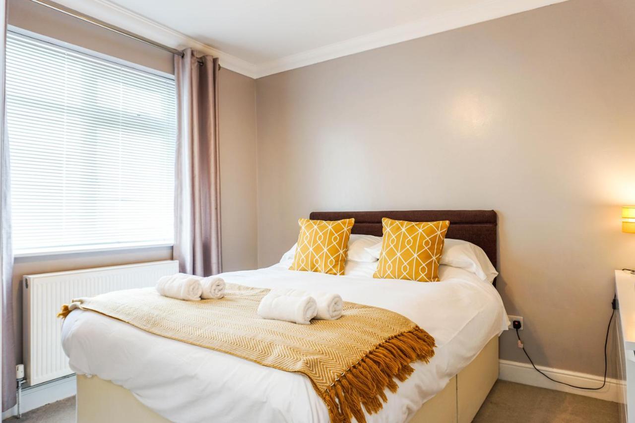 The Beach House - Fully Refurbed March 2024 Oystermouth Bagian luar foto