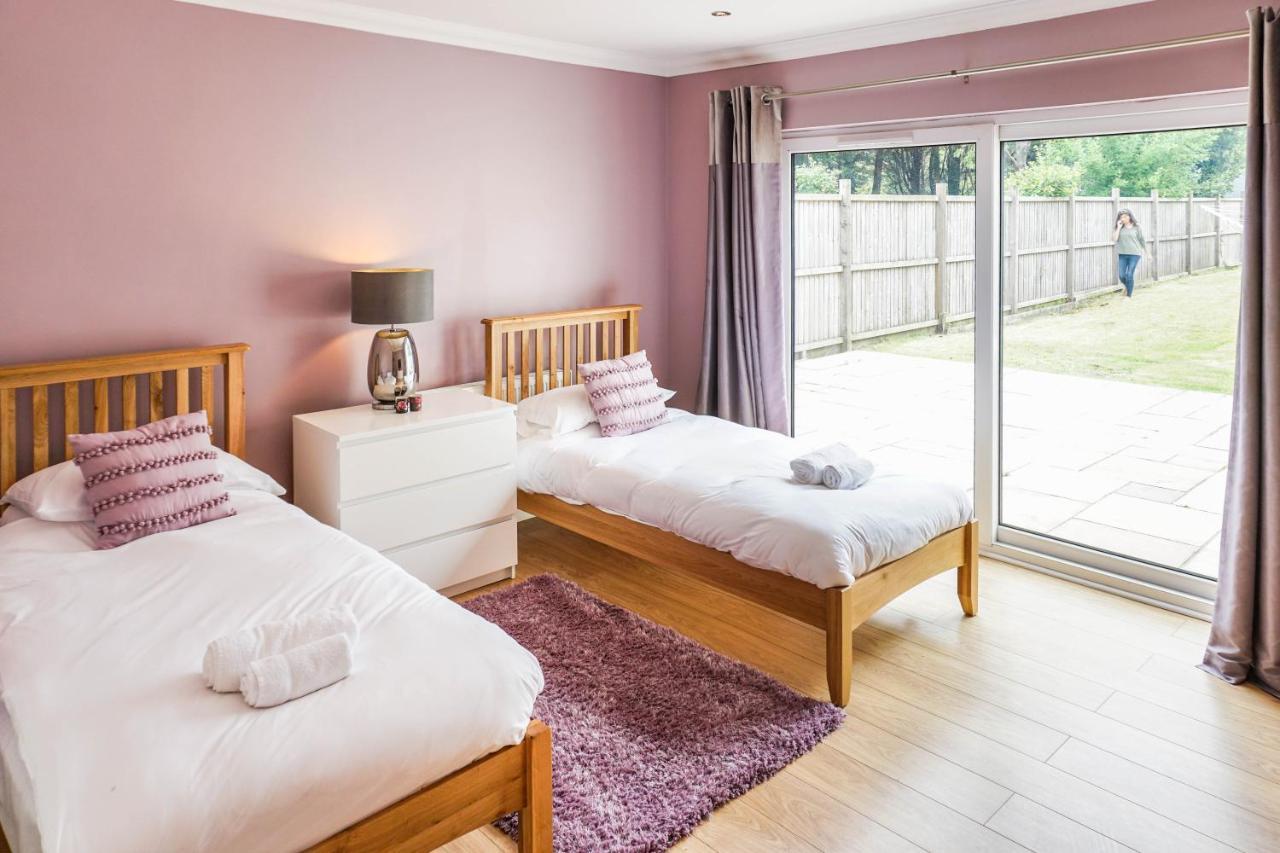 The Beach House - Fully Refurbed March 2024 Oystermouth Bagian luar foto